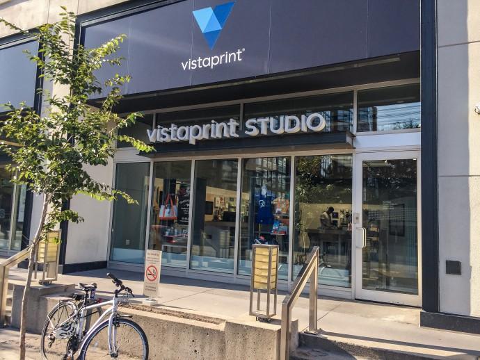 Vistaprint: Online Printing Services VS Sourcing